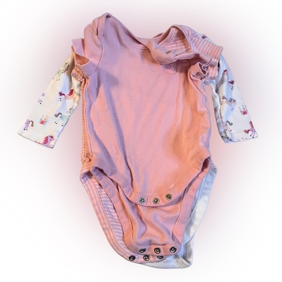 7 piece Lot of baby girl clothes onesies & leggings 3-6 months. Pre loved EUC - Picture 2 of 9